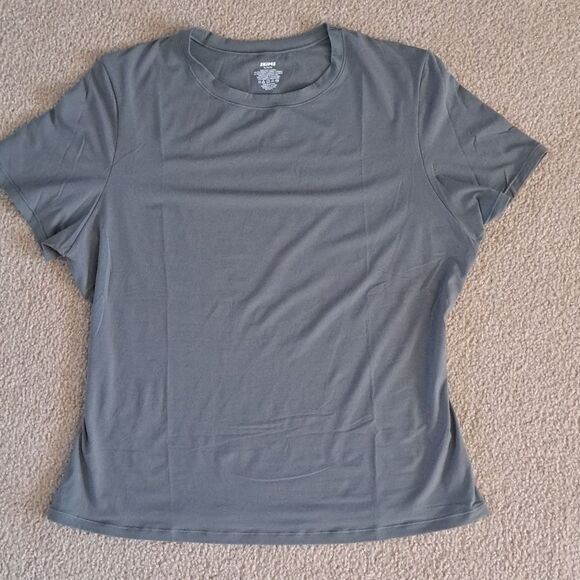 SMALL   SKIMS FITS EVERYBODY T SHIRT - Picture 3 of 6